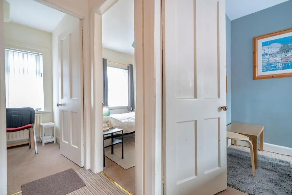 Holiday home Central 3 Bedroom House Belfast